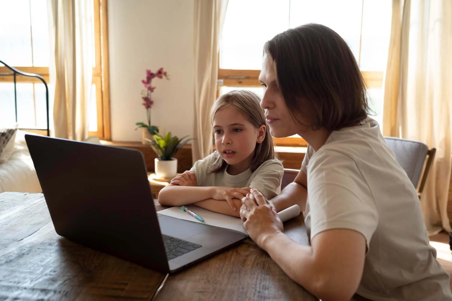 How to Get Help from the Government as a Single Mom - Esther